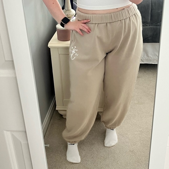 Hollister Fleece Dad Joggers - Picture 2 of 4